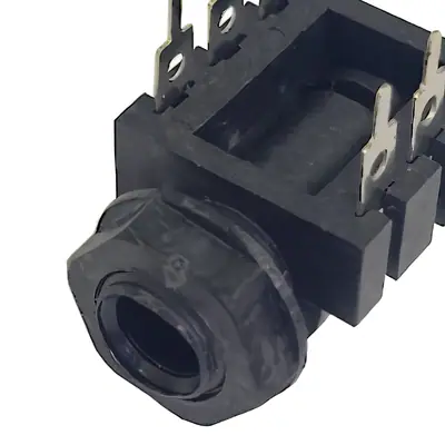 Detalles accesorios de Conector Ficha Estereo Jack 6,5 Hembra Plastico P/ Circuito C/Corte Rosca