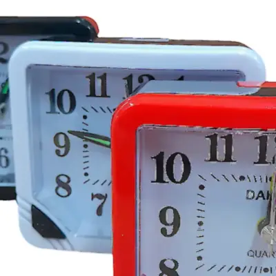 Detalles accesorios de Reloj Despertador 4 agujas Dakot A11 Rojo vivo Negro