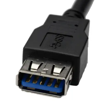 Vista lateral de Cable Usb 3.0 A/A Macho-Hembra Extension 1,8 Mts Arwen