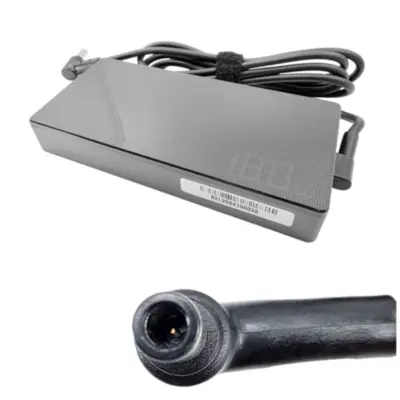 Vista lateral de Fuente 20 V 8,7 A Belsic 24309 Cargador P/Notebook Ficha 6,0 x 3,7 mm C/Pin Interior