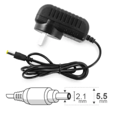 Vista lateral de Fuente Switching 15V 2A Con Ficha 5,5 X 2,1 Mm
