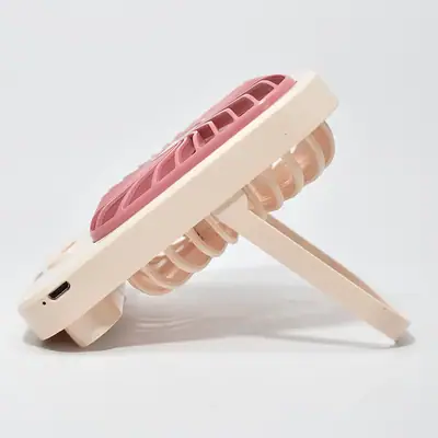 Detalles accesorios de Ventilador de escritorio con bateria recargable 10 x 12,7 cm